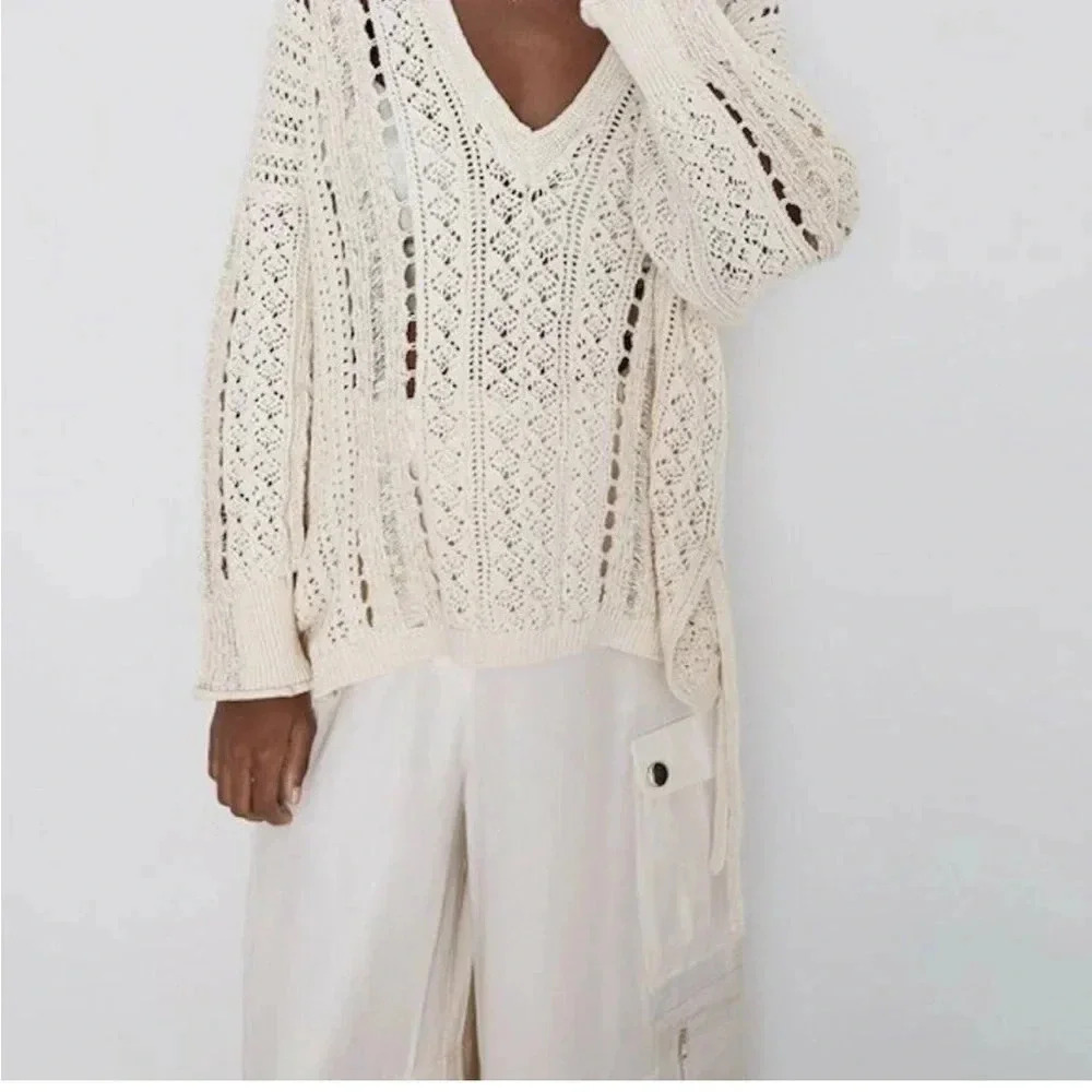 Zara  oversized crochet‎ sweater